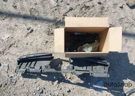 2016 Subaru Forester 2.5I Premium z USA, uszkodzony, nr VIN JF2SJADC5GH406952